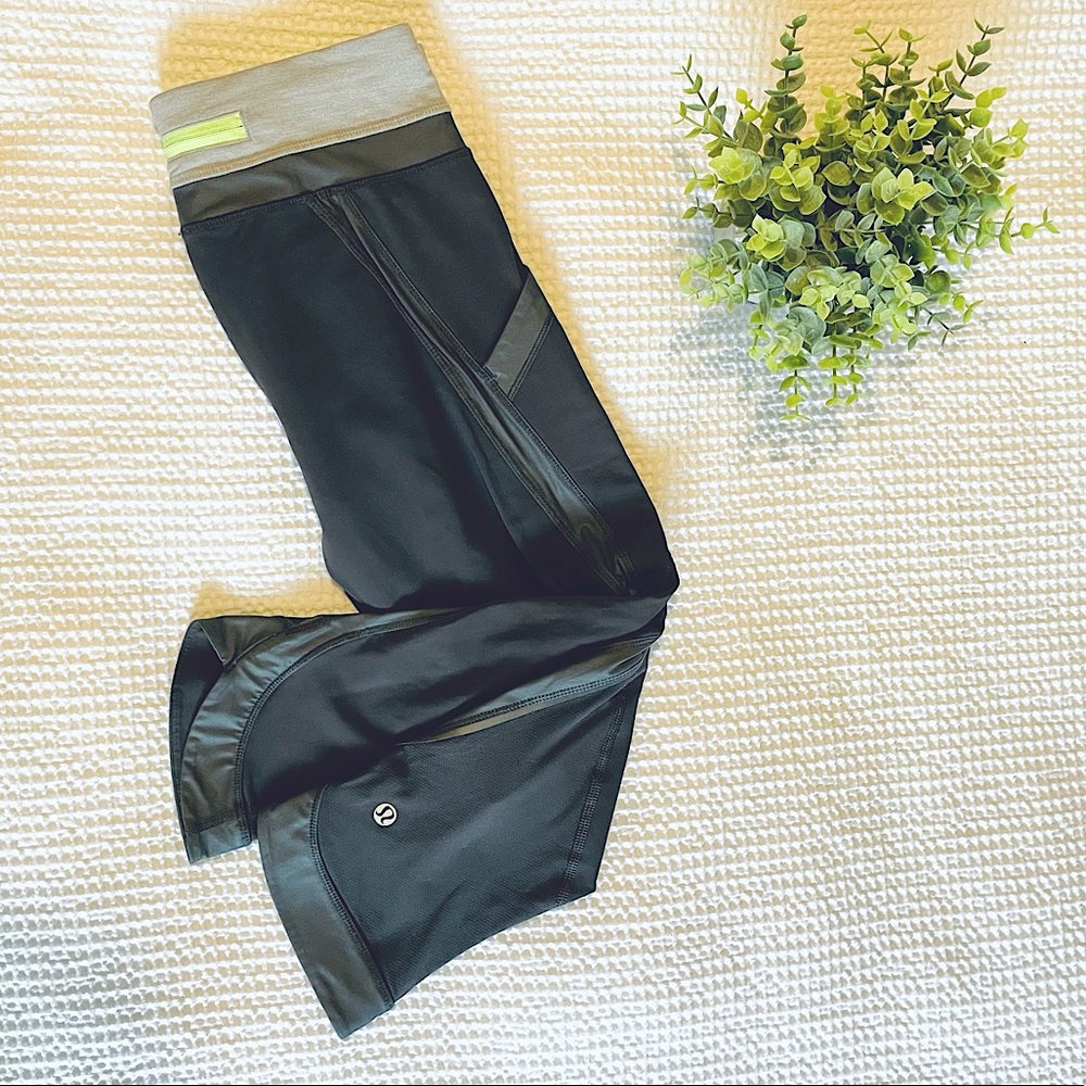 Lululemon Chase Me Crop II